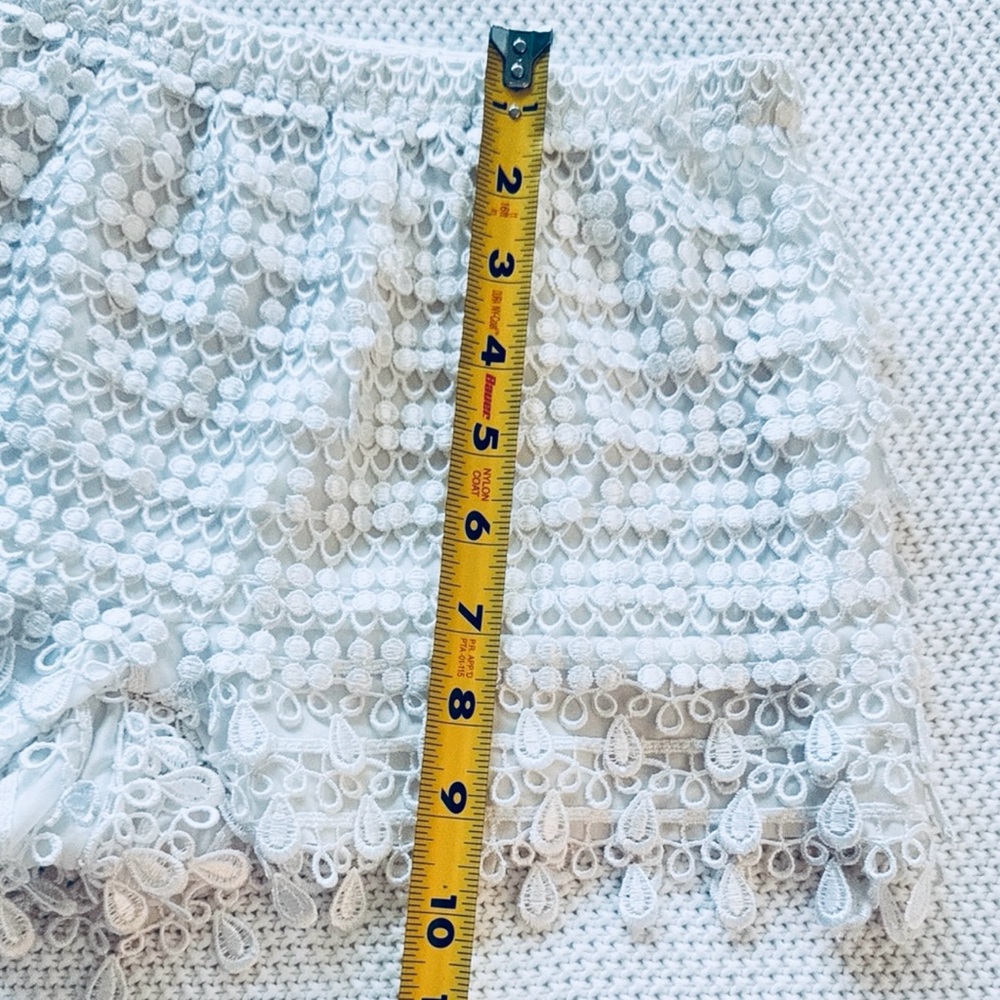 LULU’S White Lace Shorts 10” - Picture 12 of 14